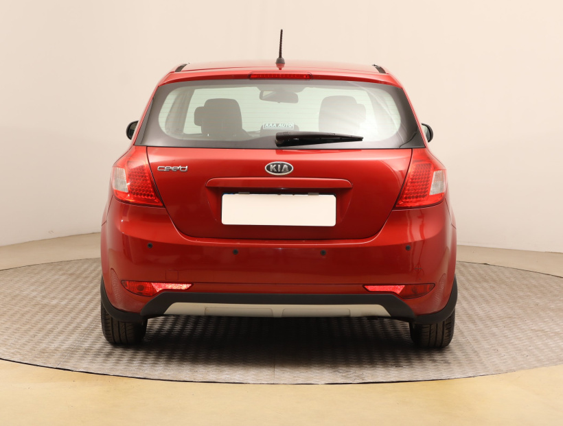 Kia Ceed, 2011