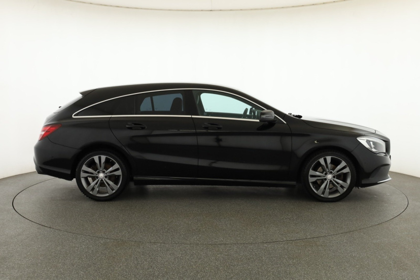 Mercedes-Benz CLA, 2016