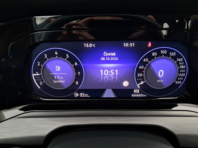 Volkswagen Golf, 2022