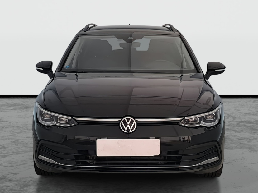 Volkswagen Golf, 2022
