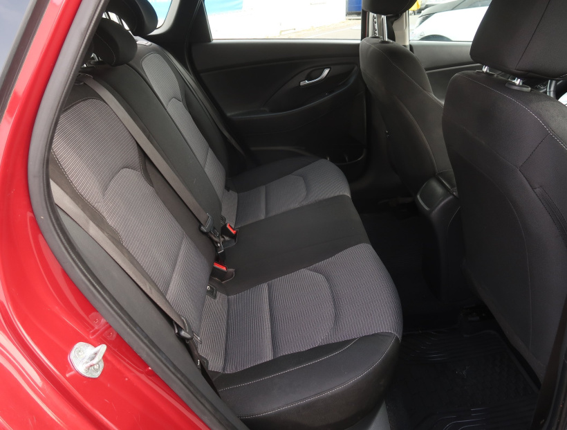 Hyundai i30, 2021