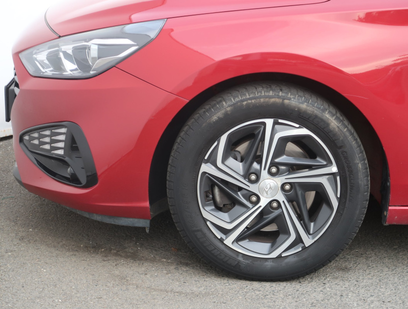 Hyundai i30, 2021