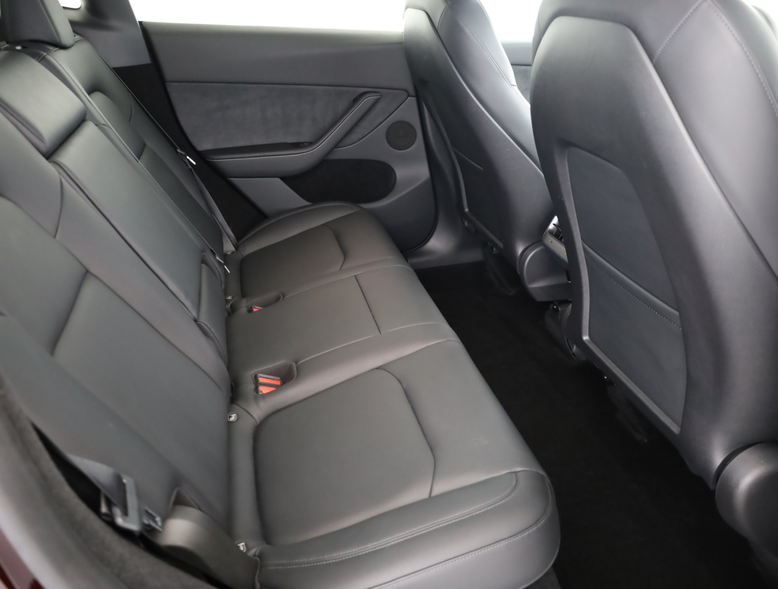Tesla Model Y - 2023