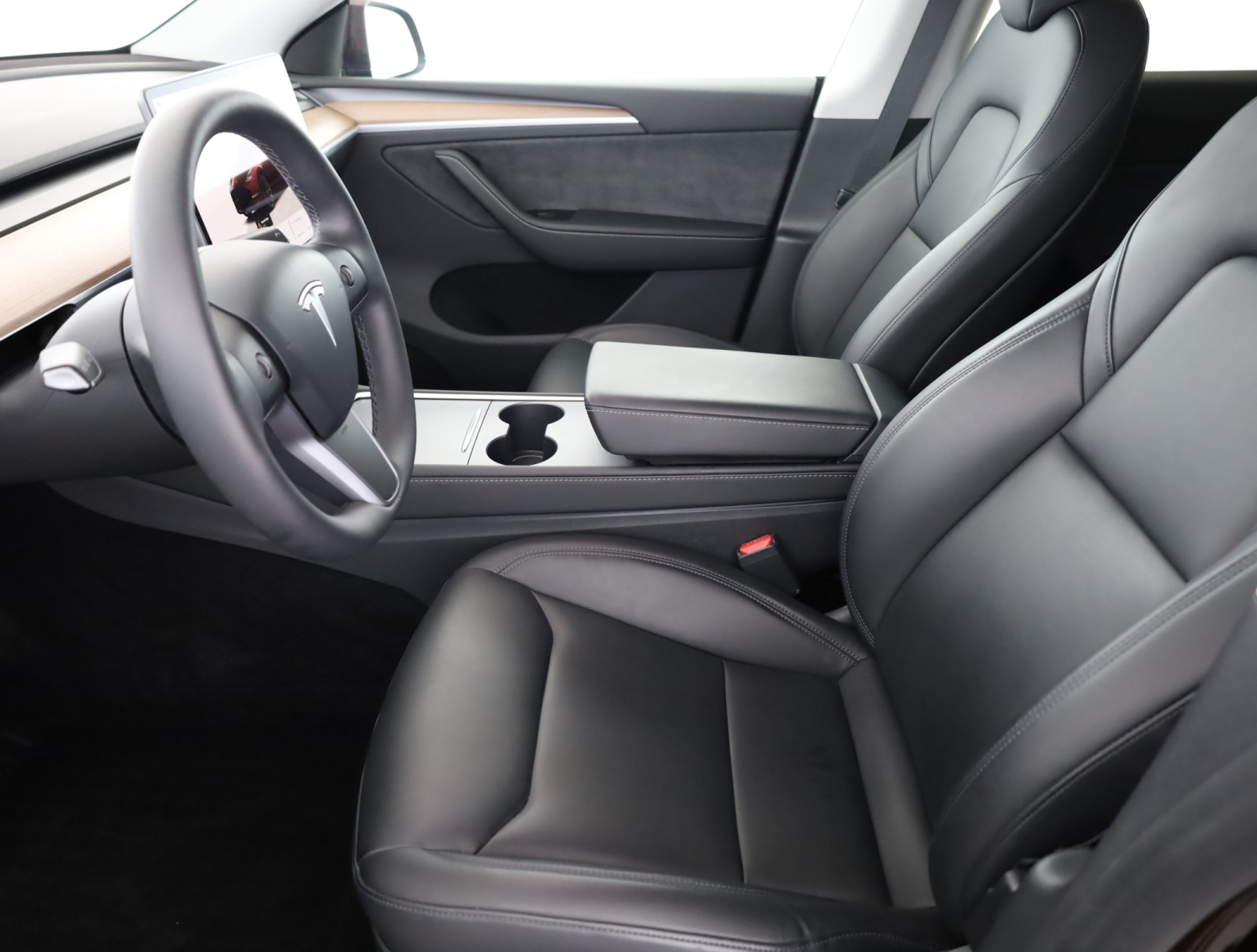 Tesla Model Y - 2023