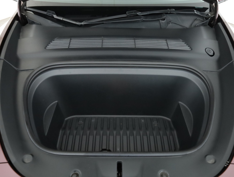 Tesla Model Y, 2023