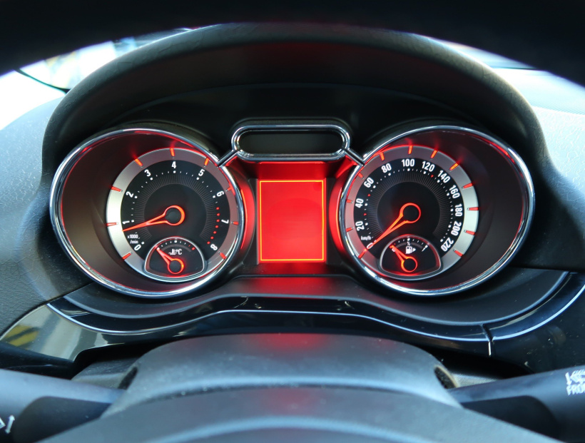 Opel Adam, 2018