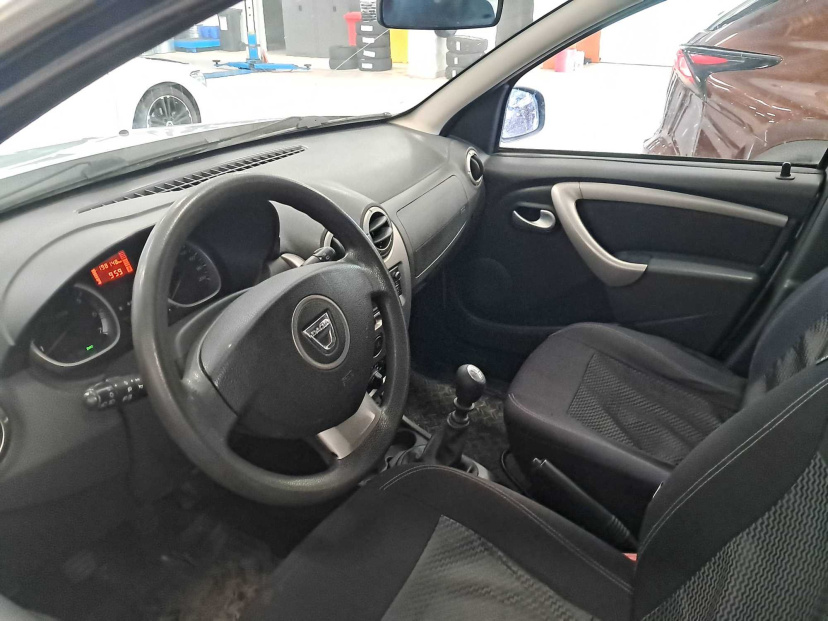 Dacia Duster, 2013