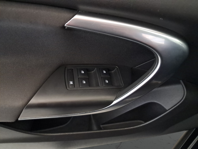 Opel Insignia, 2015