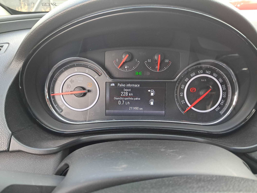 Opel Insignia, 2015