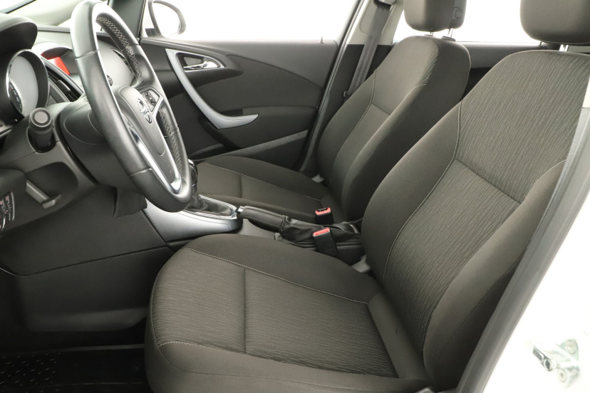 Opel Astra, 2014