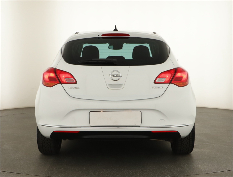 Opel Astra, 2014