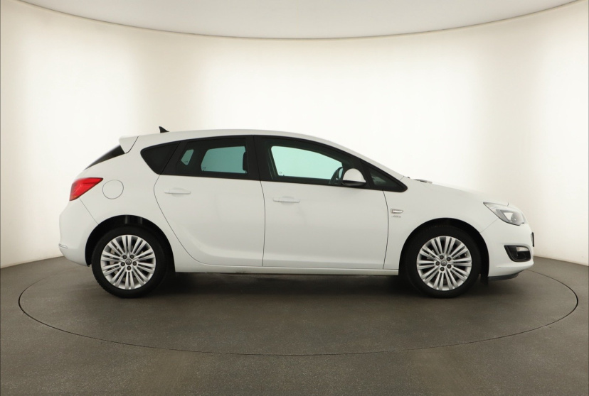 Opel Astra, 2014