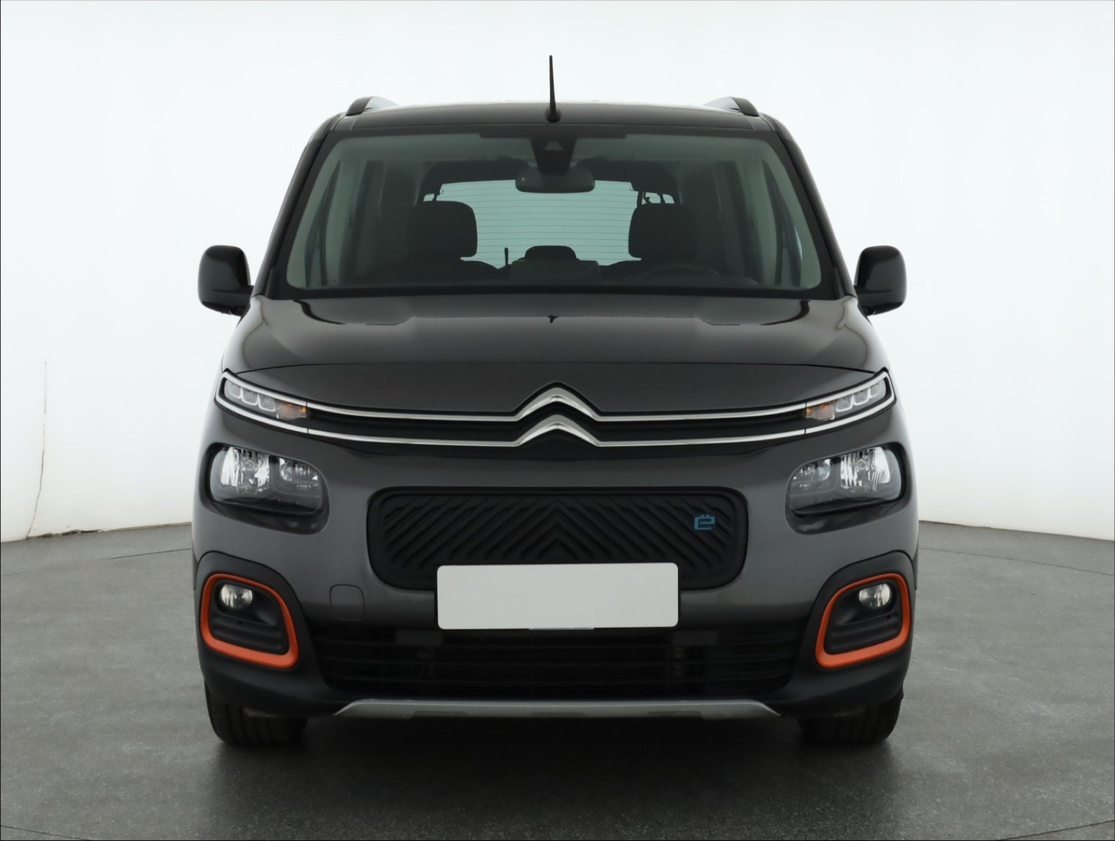 Citroen e-Berlingo 50 kWh, 2024, 5Míst, Klima, ČR, 1Maj, DPH 2