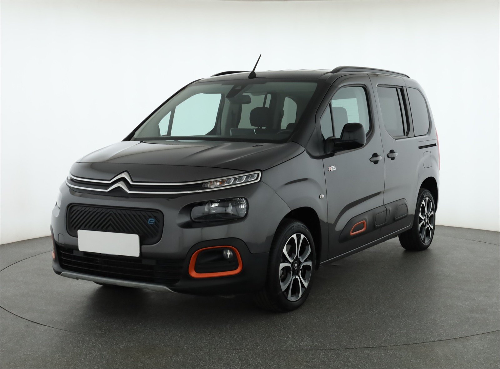 Citroen e-Berlingo 50 kWh, 2024, 5Míst, Klima, ČR, 1Maj, DPH 3