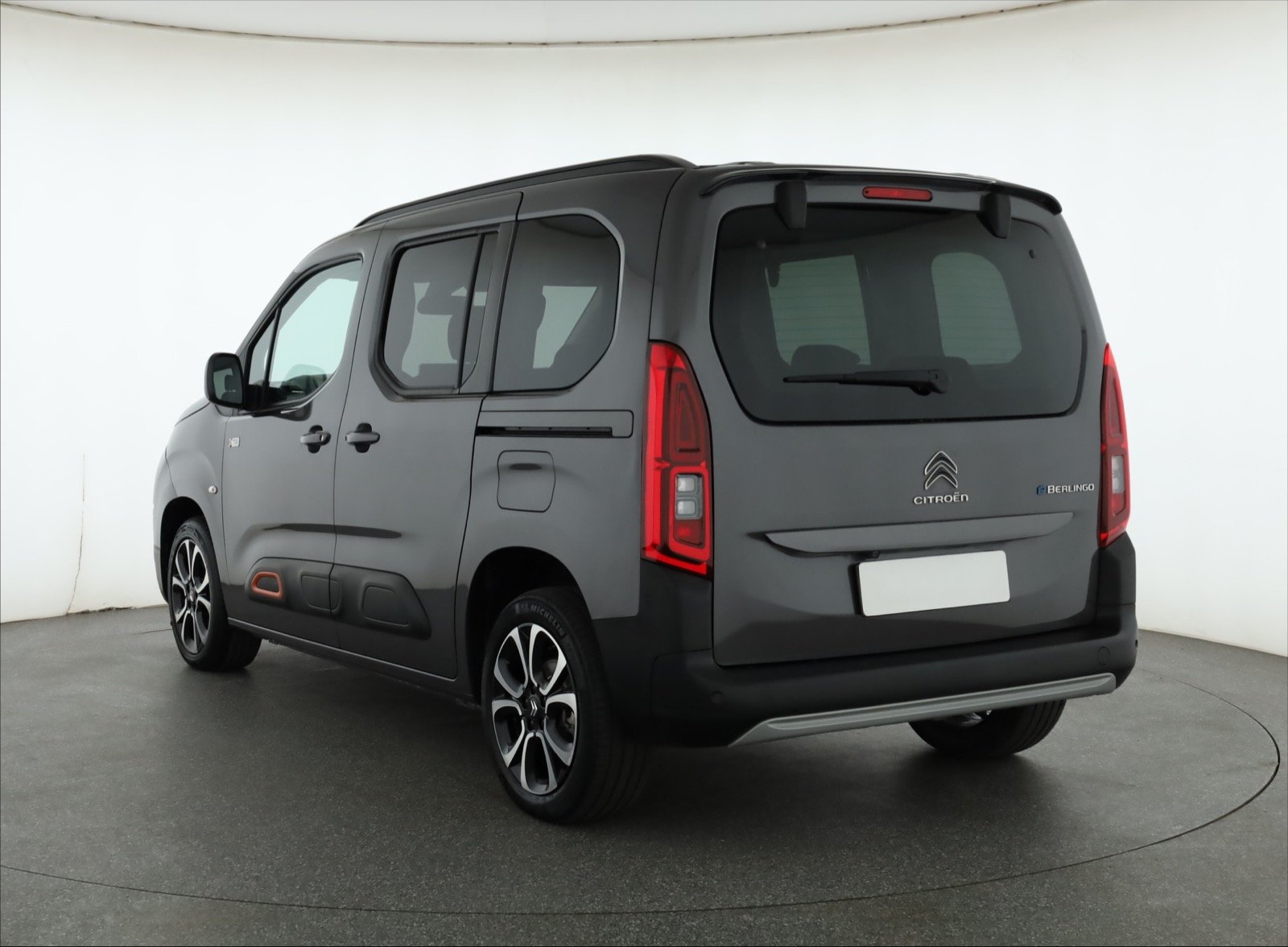 Citroen e-Berlingo 50 kWh, 2024, 5Míst, Klima, ČR, 1Maj, DPH 5