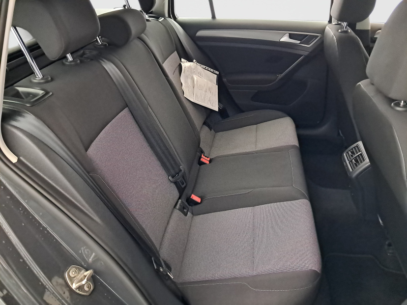 Volkswagen Golf, 2015