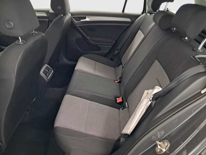 Volkswagen Golf, 2015