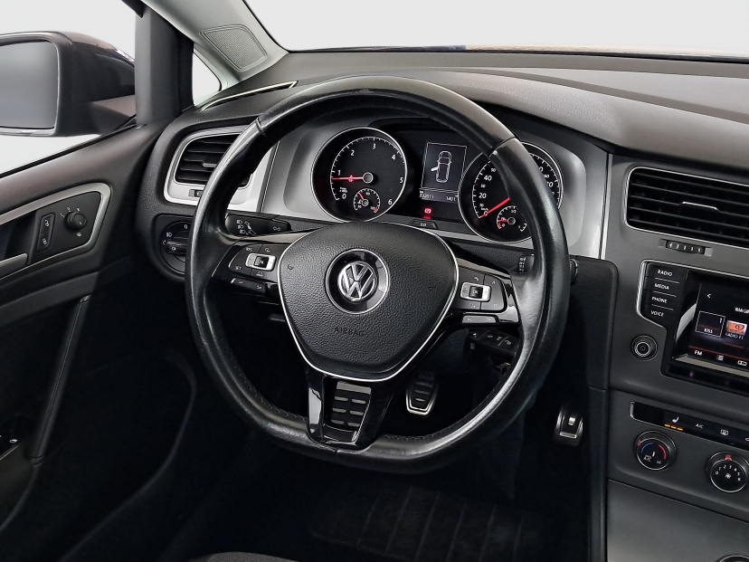 Volkswagen Golf, 2015