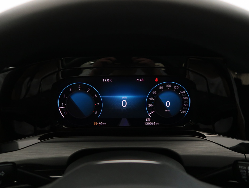 Volkswagen Golf, 2022