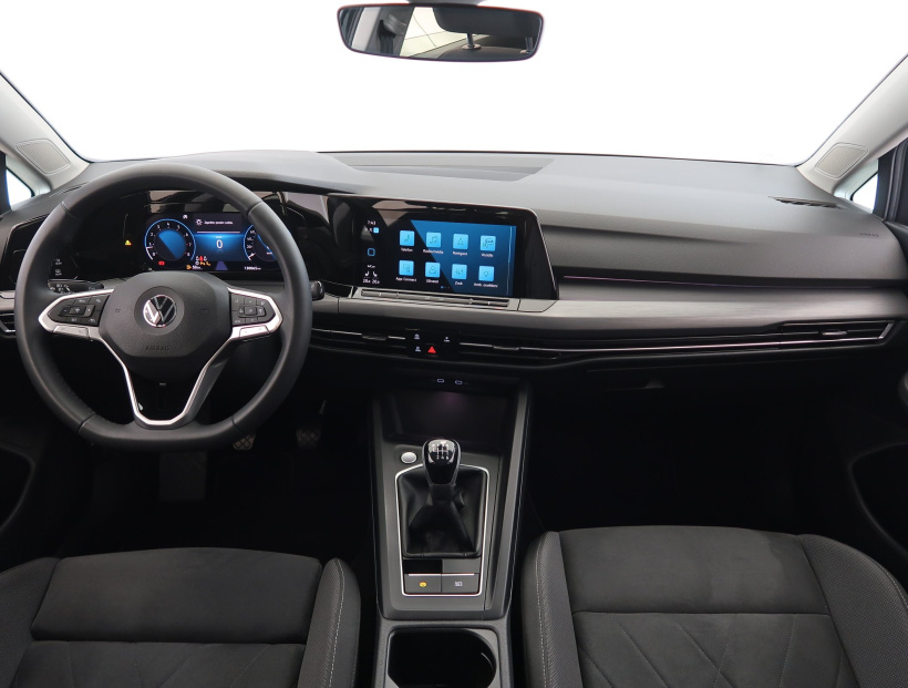 Volkswagen Golf, 2022