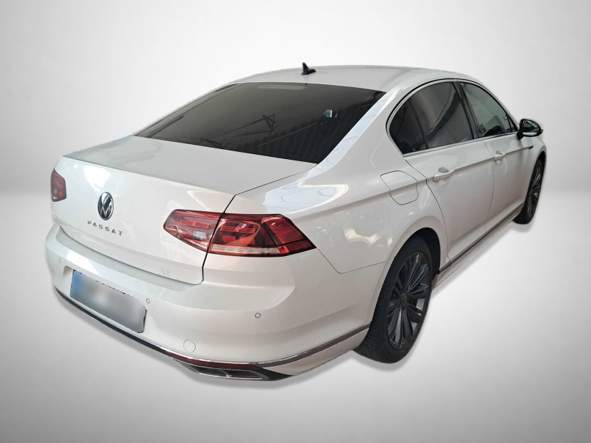 Volkswagen Passat, 2021