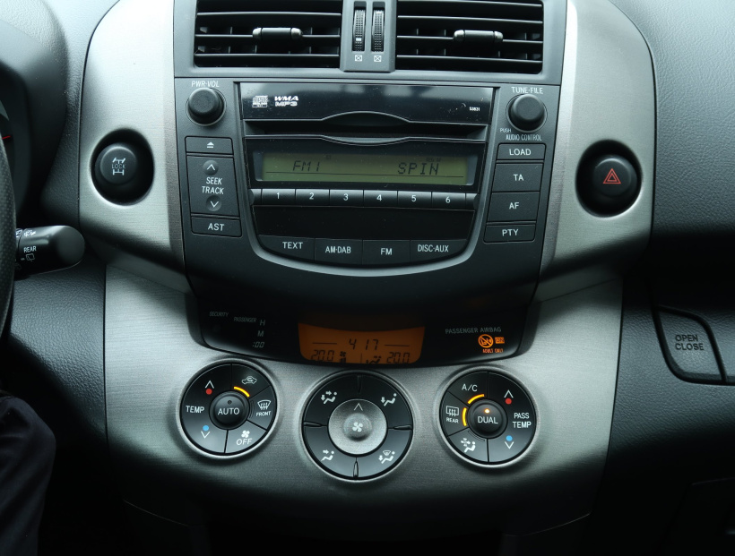 Toyota RAV 4, 2011