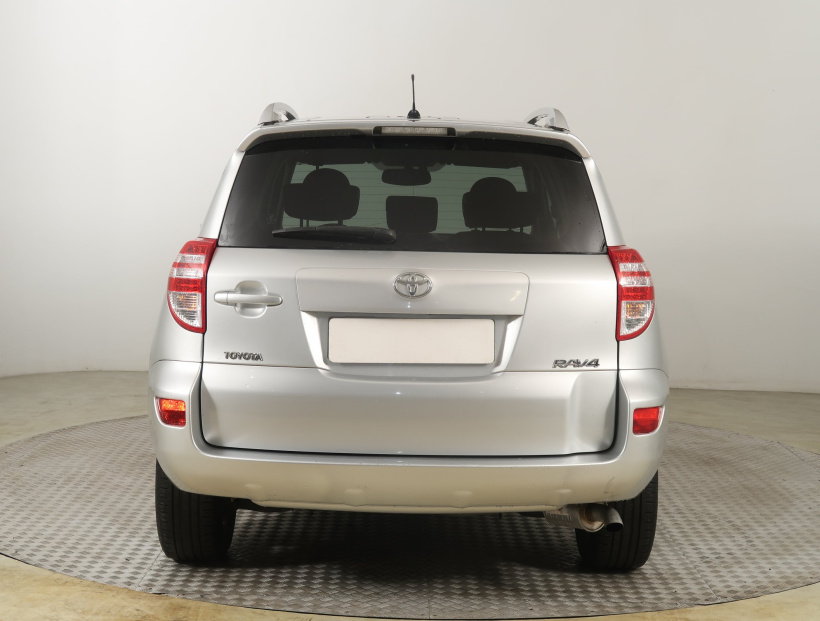 Toyota RAV 4, 2011