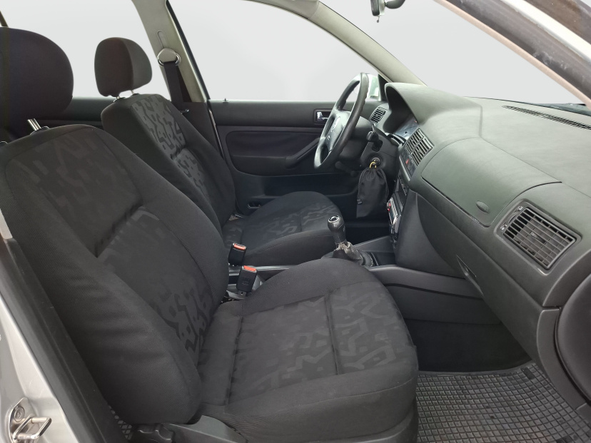 Volkswagen Golf, 1999