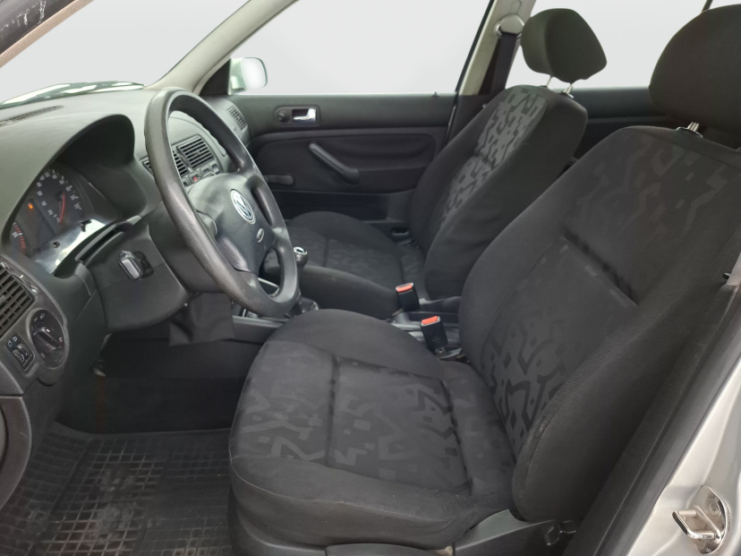 Volkswagen Golf, 1999