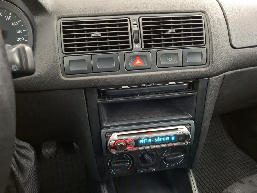 Volkswagen Golf, 1999