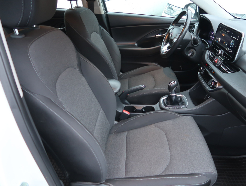 Hyundai i30, 2021