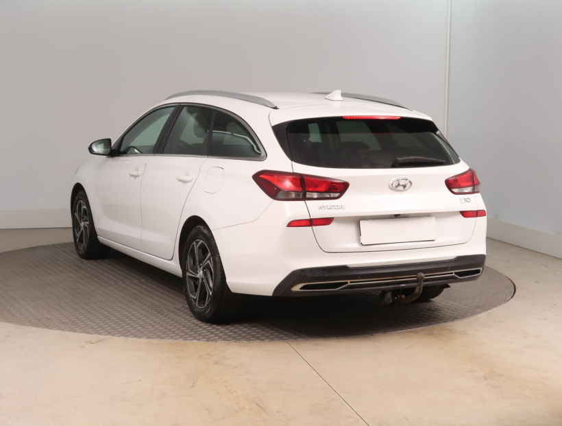 Hyundai i30, 2021