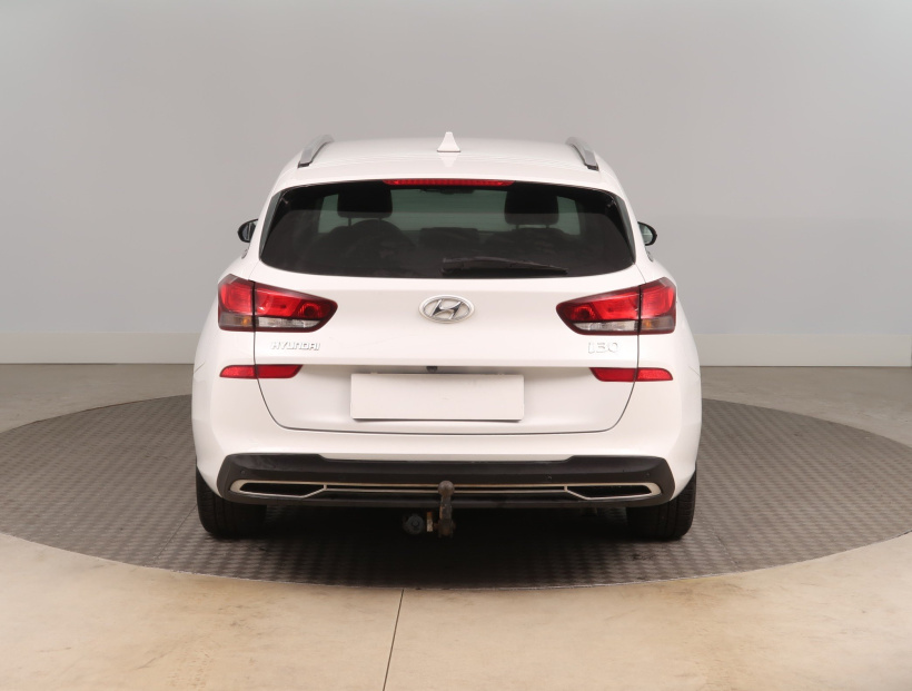 Hyundai i30, 2021