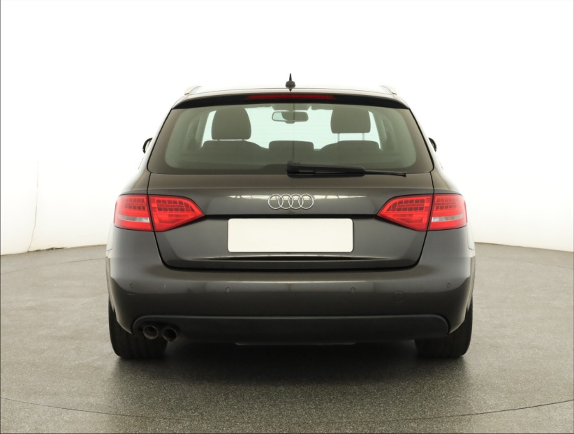 Audi A4, 2009
