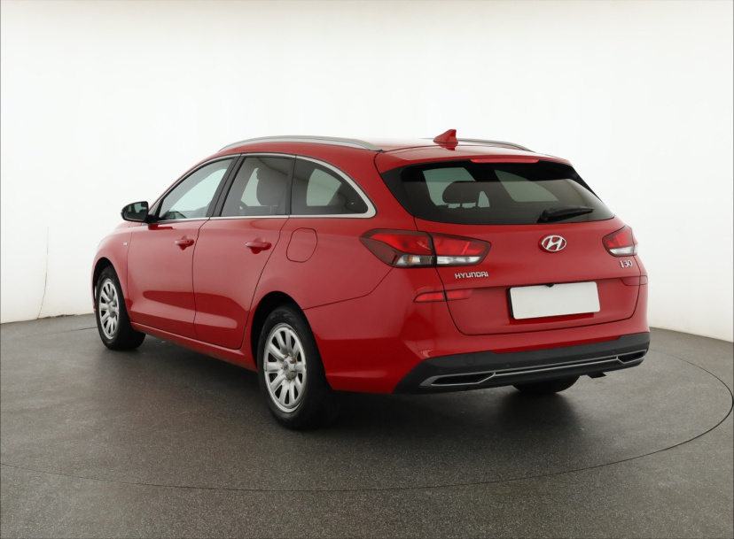 Hyundai i30, 2022