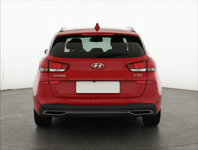 Hyundai i30, 2022