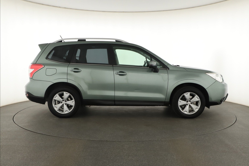 Subaru Forester, 2014
