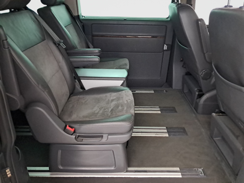 Volkswagen Multivan, 2010