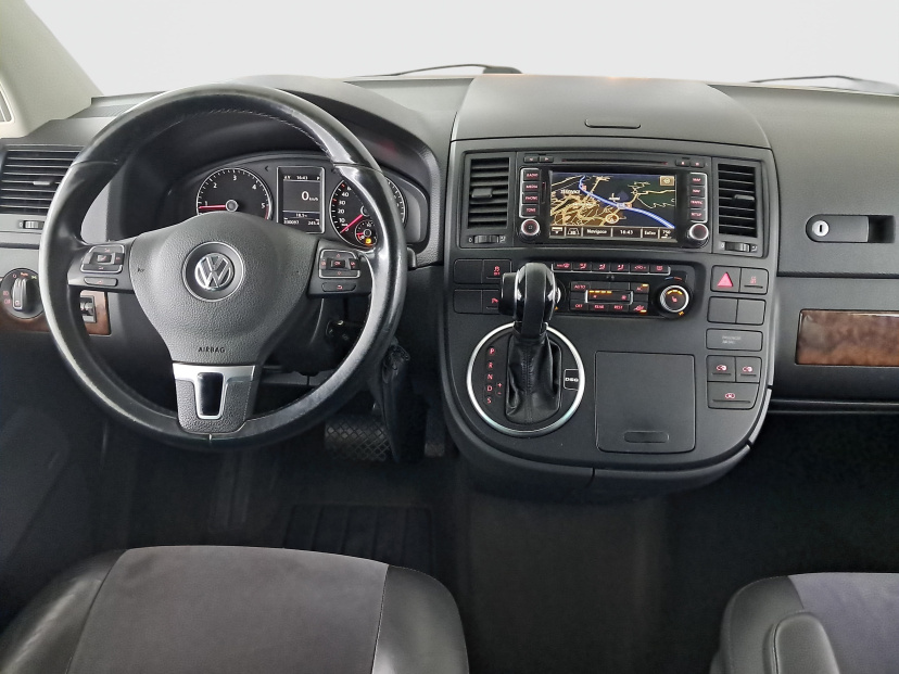 Volkswagen Multivan, 2010