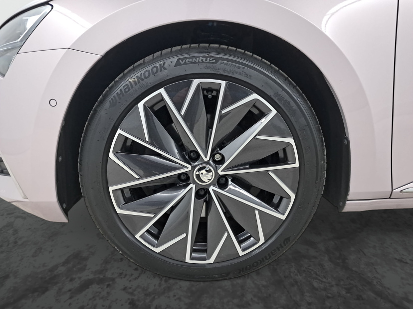 Škoda Superb, 2021
