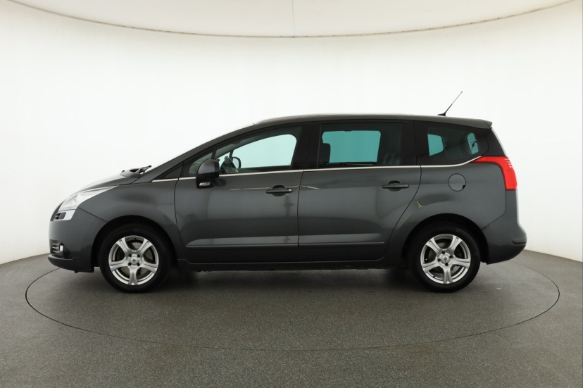 Peugeot 5008, 2009
