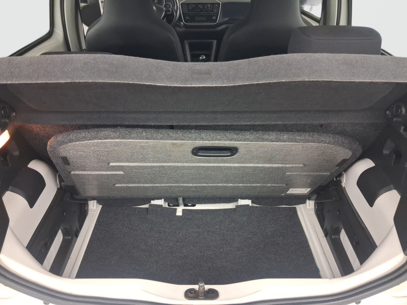 Volkswagen Up!, 2016