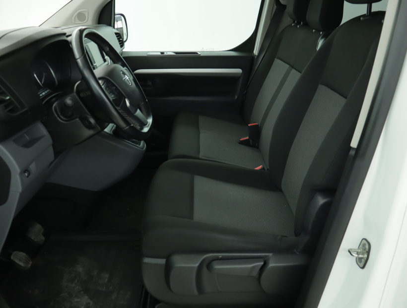 Opel Vivaro, 2022