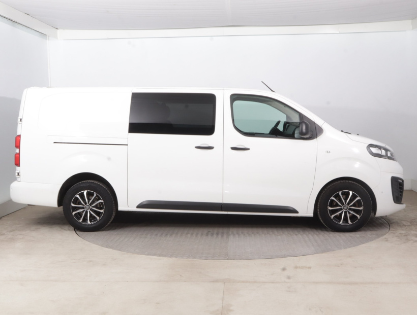 Opel Vivaro, 2022