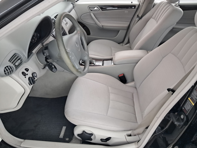 Mercedes-Benz C, 2005