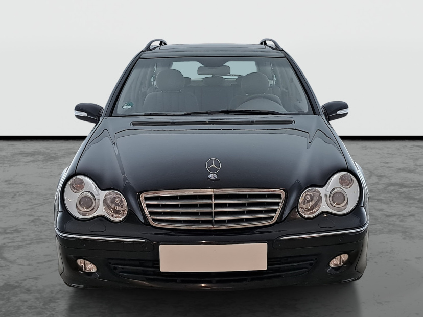 Mercedes-Benz C, 2005