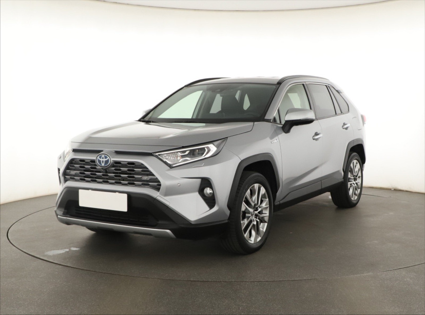 Toyota RAV 4, 2021