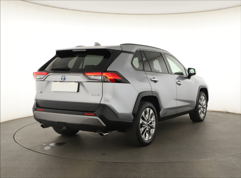 Toyota RAV 4, 2021