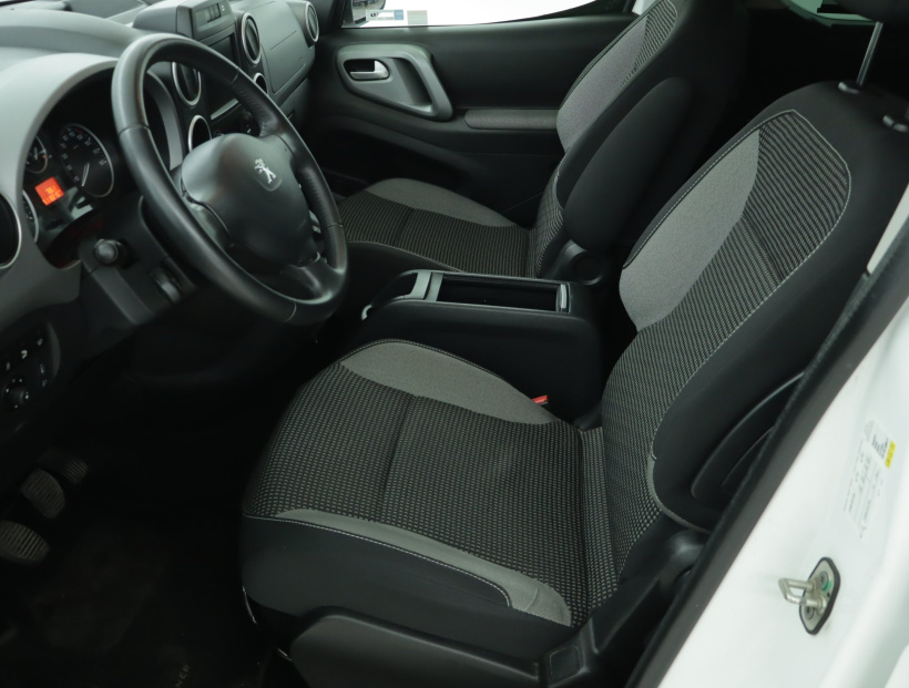 Peugeot Partner, 2015