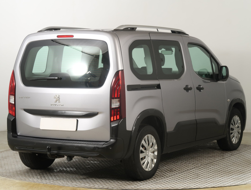 Peugeot Rifter, 2020